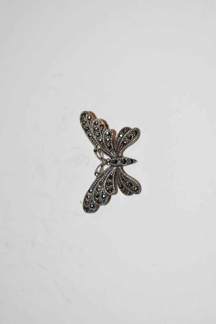 Vintage Sterling Silver Thailand Marcasite Brooch: Vintage Sterling Silver Thailand Marcasite Brooch Please view all photos as they are part of the description and condition of this Item, Feel free to contact me with questions or picture requests! Use
