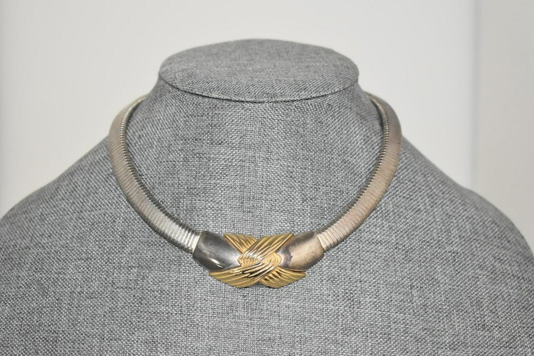 Vintage Silvertone gold Choker Necklace 10": Vintage Silvertone gold Choker Necklace 10" Please view all photos as they are part of the description and condition of this Item, Feel free to contact me with questions or picture requests! Used Item