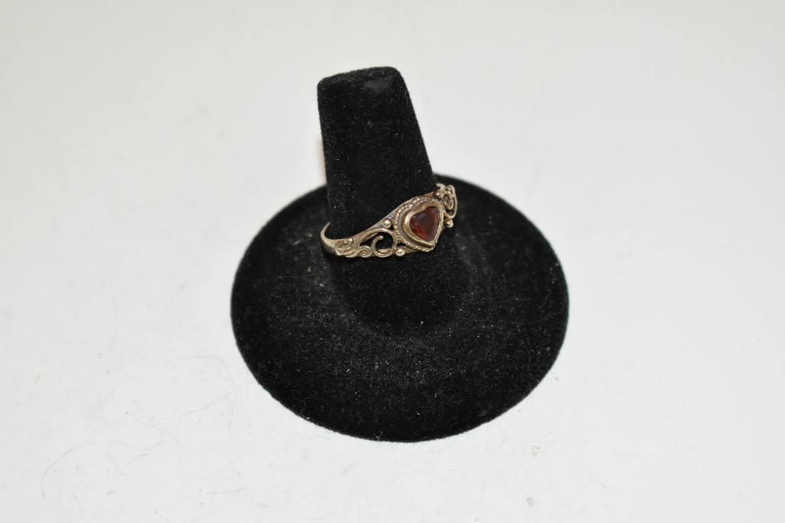 Vintage Sterling Silver red heart Ring 8.4 (1 of 3)