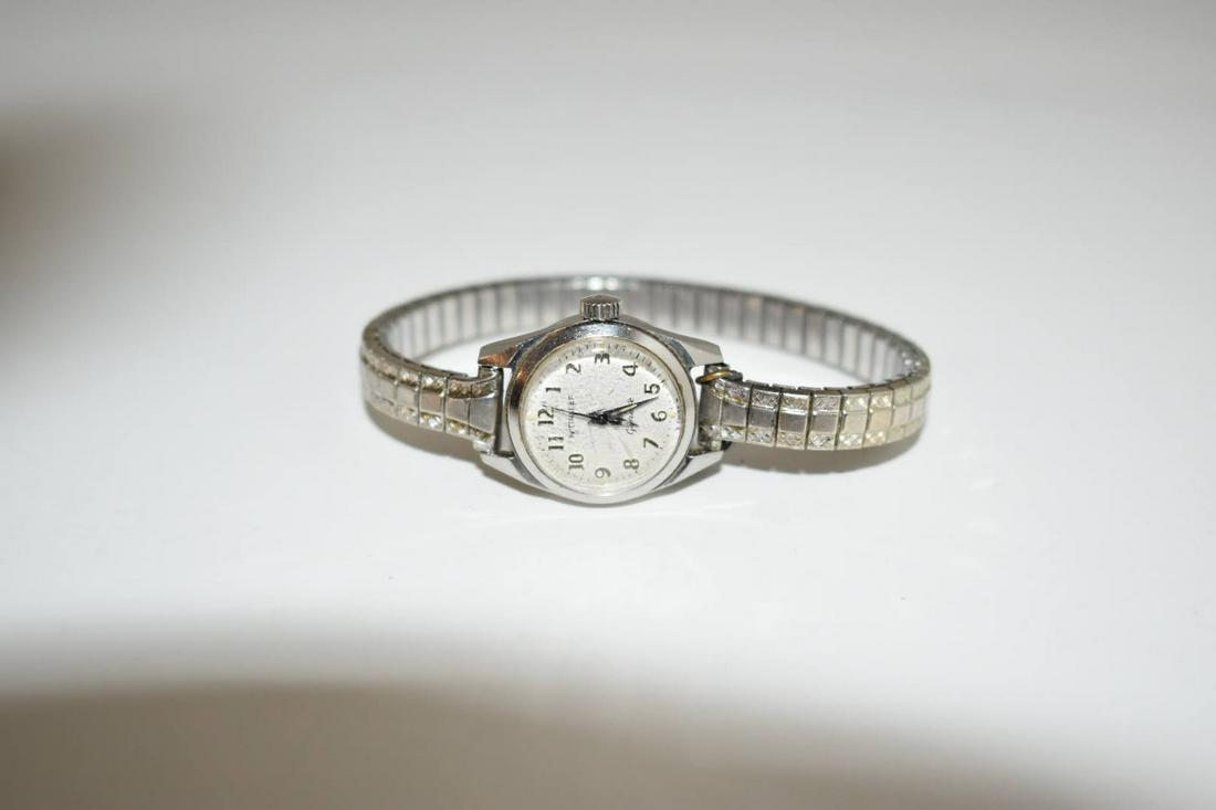 Vintage Wittnauer Geneve Automatic Ladies Wrist Watch (1 of 4)