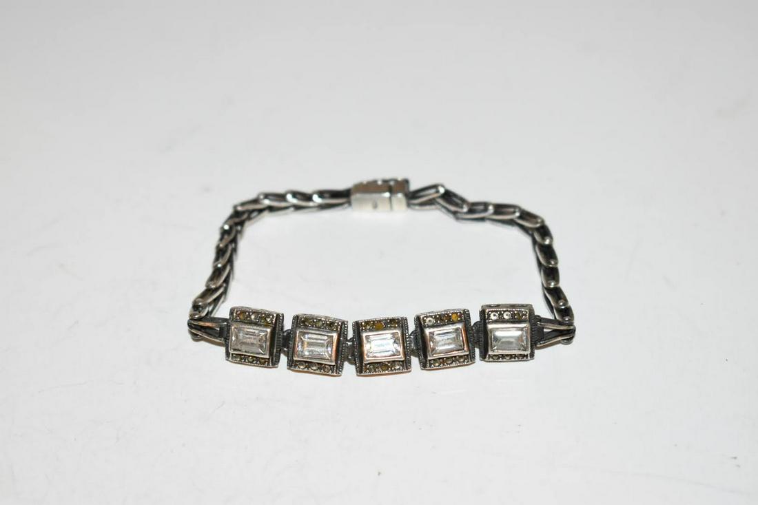 Vintage Sterling Silver Marcasite Bracelet 7 inch missing some stones: Vintage Sterling Silver Marcasite Bracelet 7 inch missing some stones Please view all photos as they are part of the description and condition of this Item, Feel free to contact me with questions or p