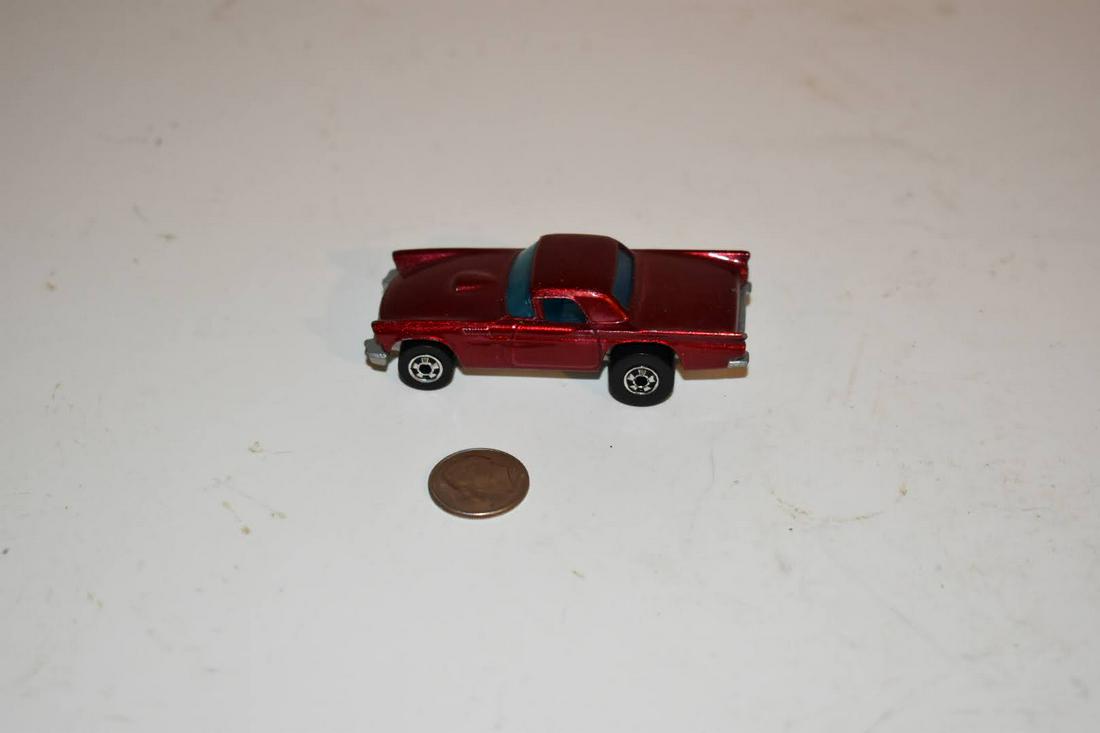 Vintage 1977 Hot Wheels '57 Ford T-Bird Red Metallic: Vintage 1977 Hot Wheels '57 Ford T-Bird Red Metallic Please view all photos as they are part of the description and condition of this Item, Feel free to contact me with questions or picture requests!