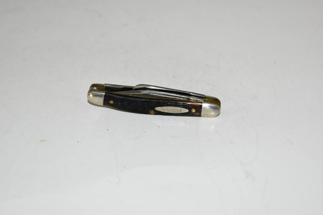 Vintage Craftsman Pocket Knife 9473: Vintage Craftsman Pocket Knife 9473 Please view all photos as they are part of the description and condition of this Item, Feel free to contact me with questions or picture requests! Used Item AS IS