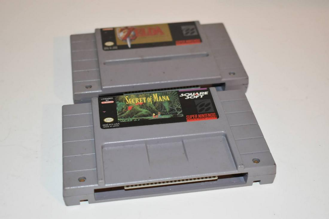 vintage lot of 2 Nintendo games Zelda & Secret of Mana (1 of 3)