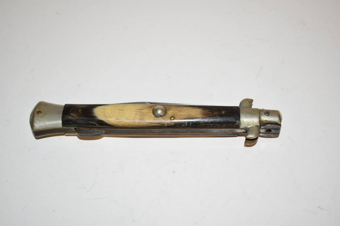 Vintage Large Manual Folding Lock Back Stiletto Knife Italy (1 of 5)