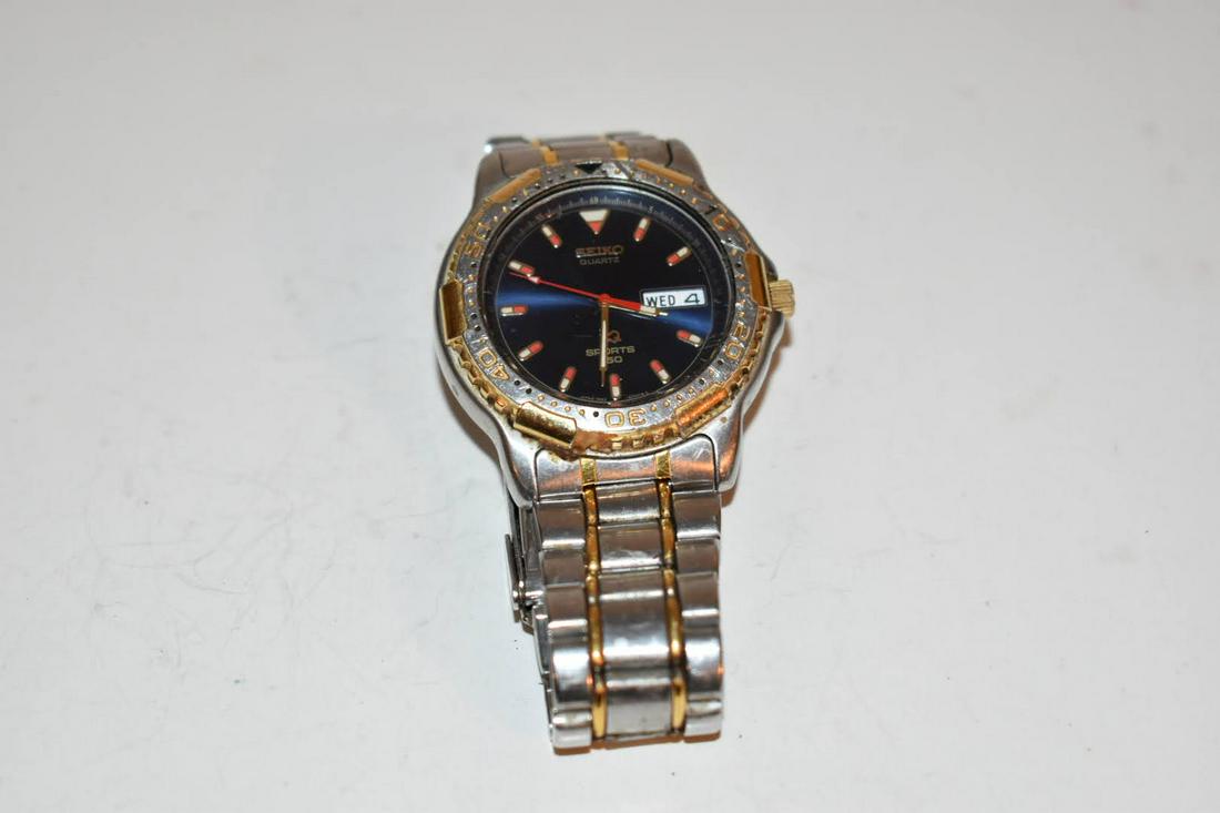 Seiko Vintage Sports 150 Quartz working watch: Seiko Vintage Sports 150 Quartz working watch Please view all photos as they are part of the description and condition of this Item, Feel free to contact me with questions or picture requests! Used It