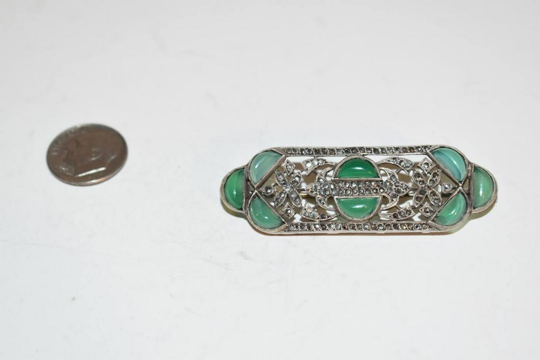 Vintage Sterling Silver Marcasite Tanzanite Brooch: Vintage Sterling Silver Marcasite Tanzanite Brooch Please view all photos as they are part of the description and condition of this Item, Feel free to contact me with questions or picture requests! Us