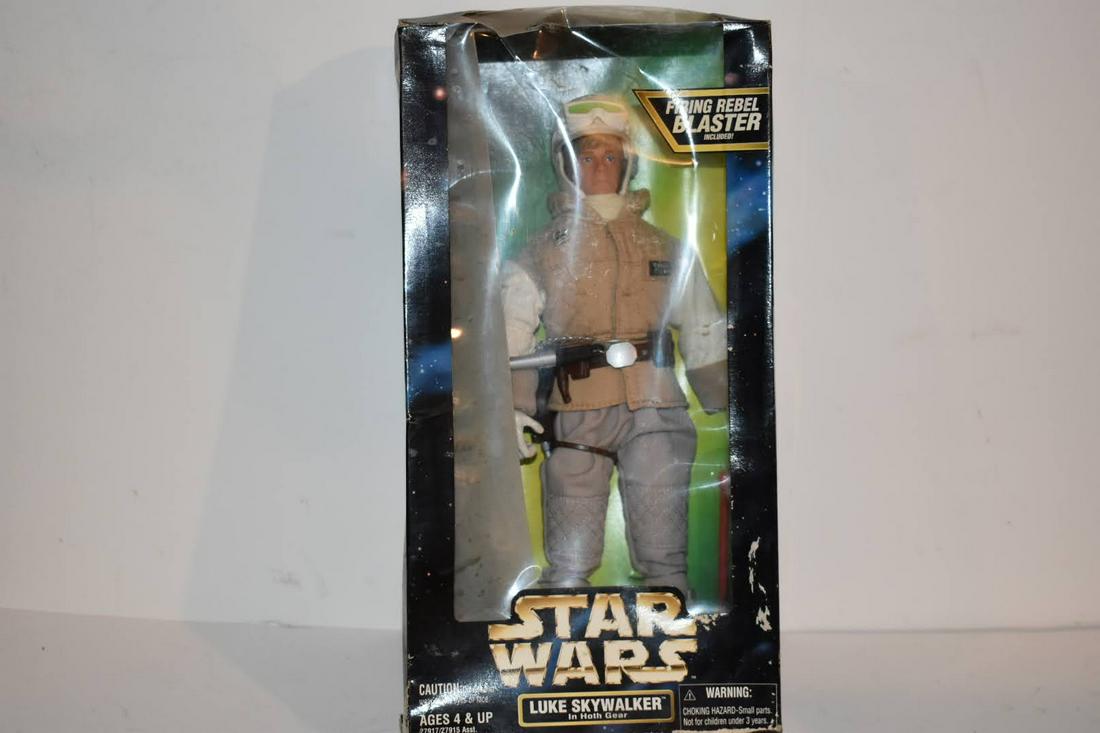 Star Wars luke skywalker in hoth gear 12" action figure kenner: Star Wars luke skywalker in hoth gear 12" action figure kenner Please view all photos as they are part of the description and condition of this Item, Feel free to contact me with questions or picture 