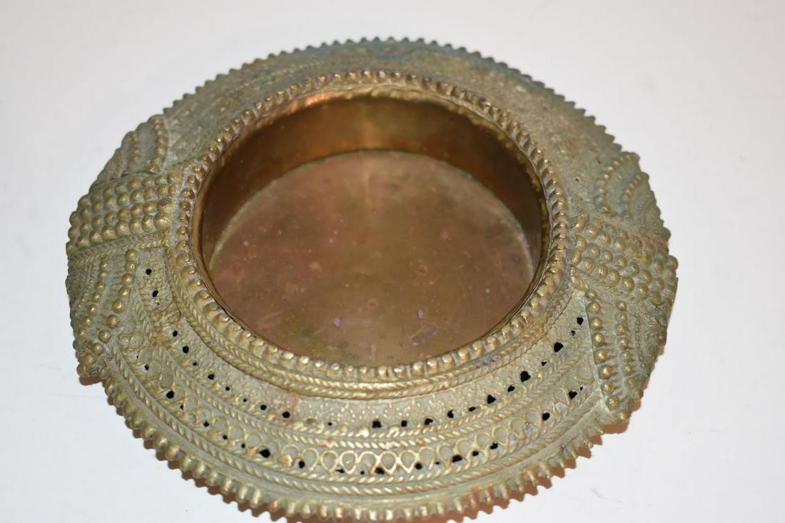 Vintage Brass Cigar Cigarette Ashtray with Cigarette Holder Decorative (1 of 4)