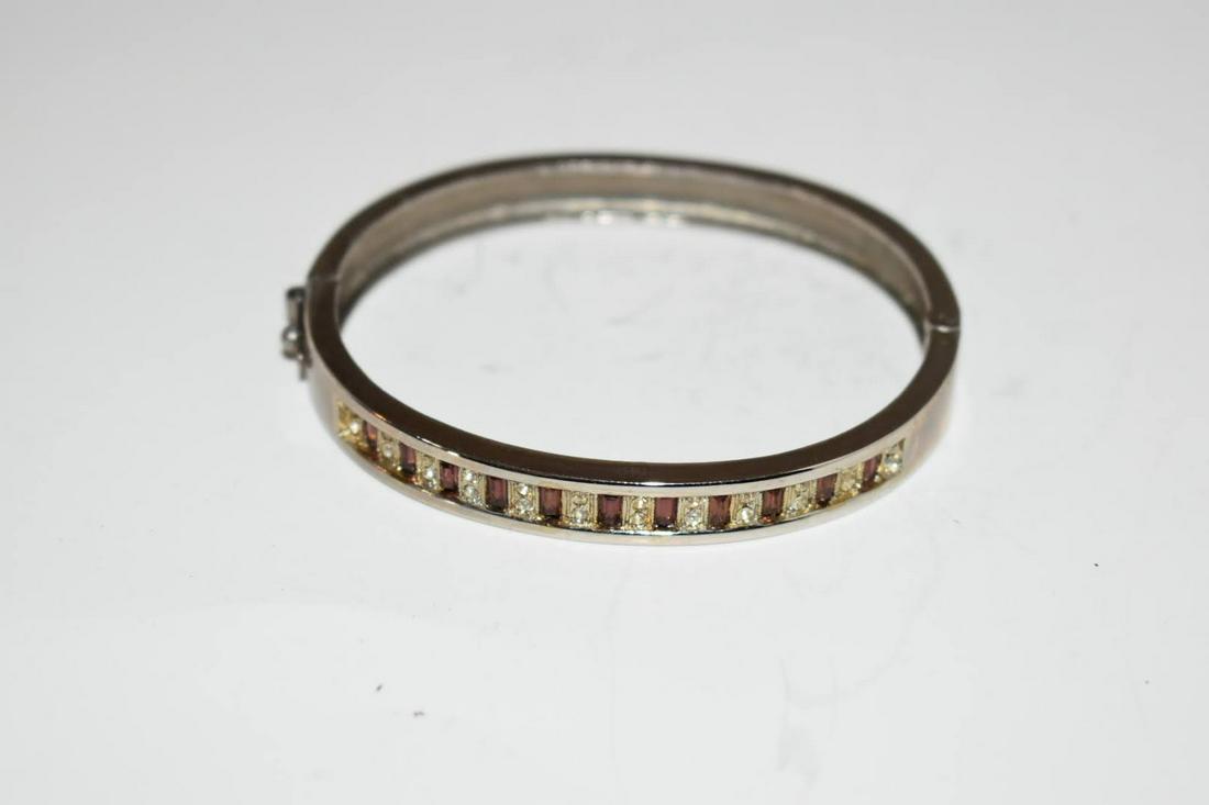 Vintage Silvertone Rhinestone Bracelet 2 1/2" (1 of 3)