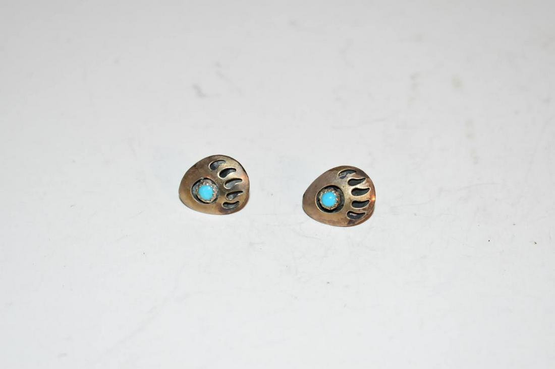 Vintage Sterling Silver Zuni Turquoise Bear Paw Earrings (1 of 3)