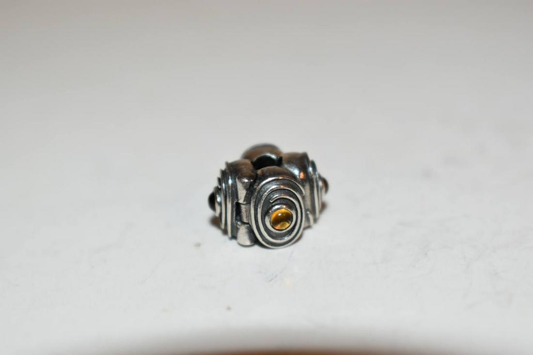 Vintage Pandora Sterling Silver Charm: Vintage Pandora Sterling Silver Charm Please view all photos as they are part of the description and condition of this Item, Feel free to contact me with questions or picture requests! Used Item AS IS