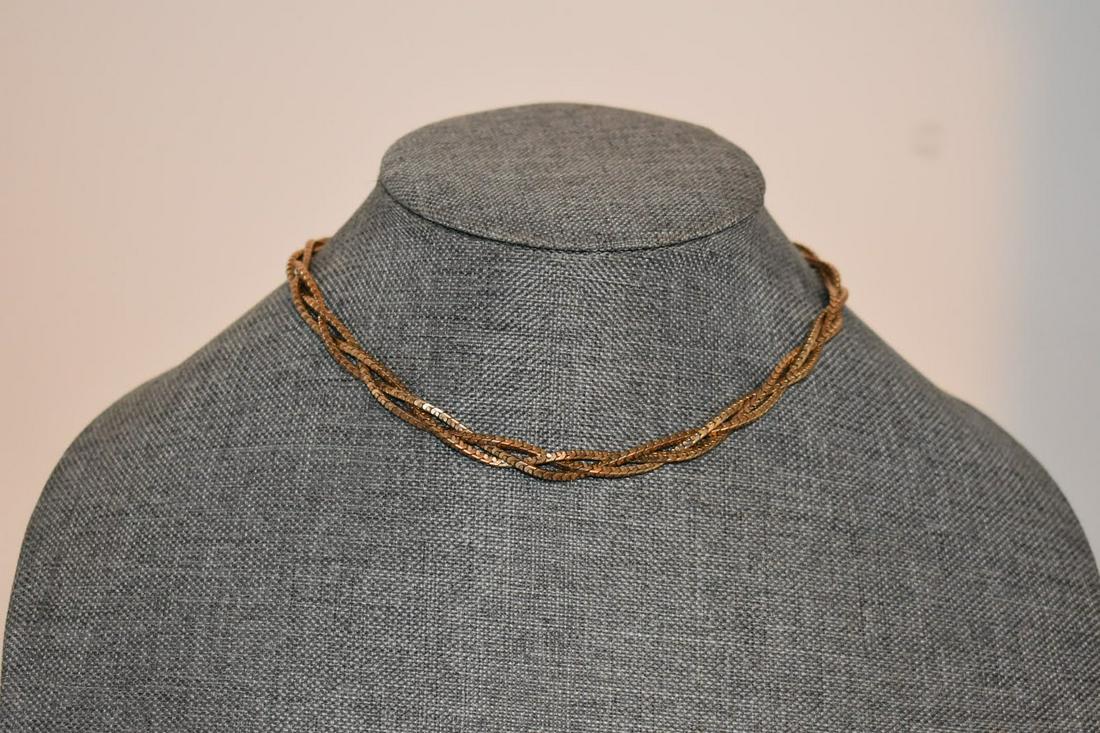Vintage 12k GF Twisted Rope Choker Chain 11": Vintage 12k GF Twisted Rope Choker Chain 11" Please view all photos as they are part of the description and condition of this Item, Feel free to contact me with questions or picture requests! Used Ite
