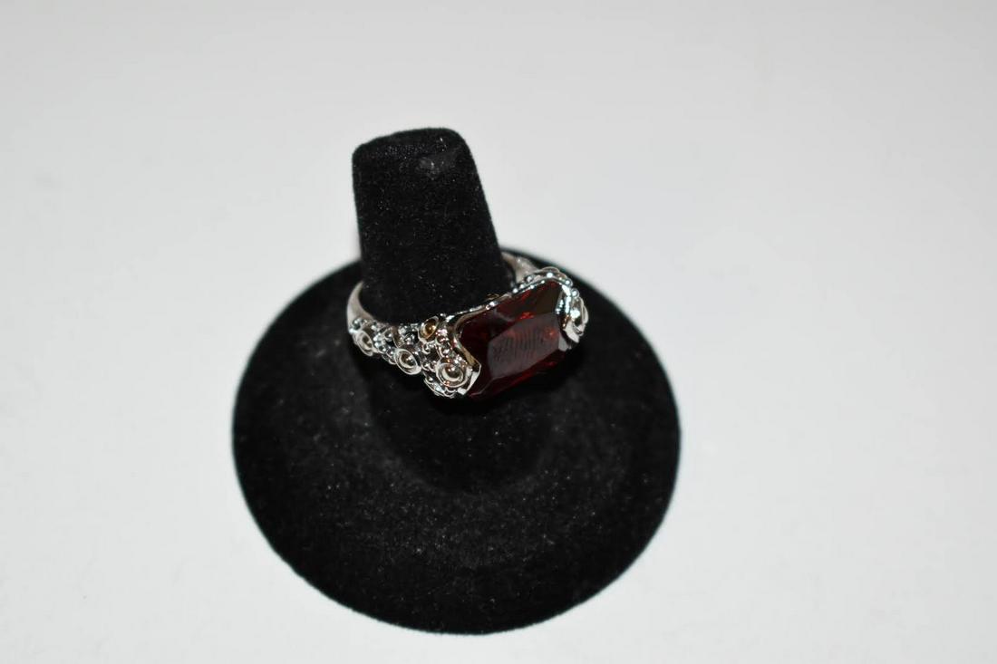 Vintage Sterling Silver Rhinestone Ring sz 7 (1 of 4)