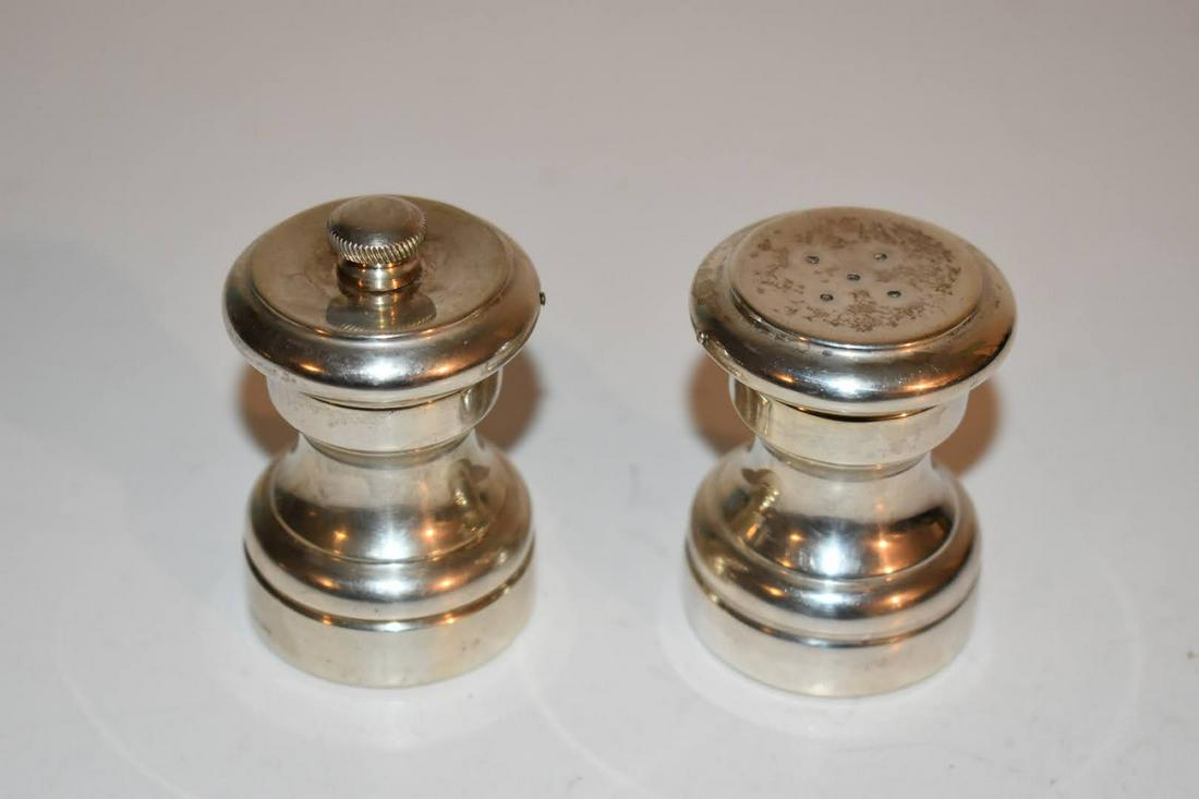 Pair of Antique/ Vintage Tiffany & Co. Sterling Silver Salt and Pepper Mill (1 of 6)