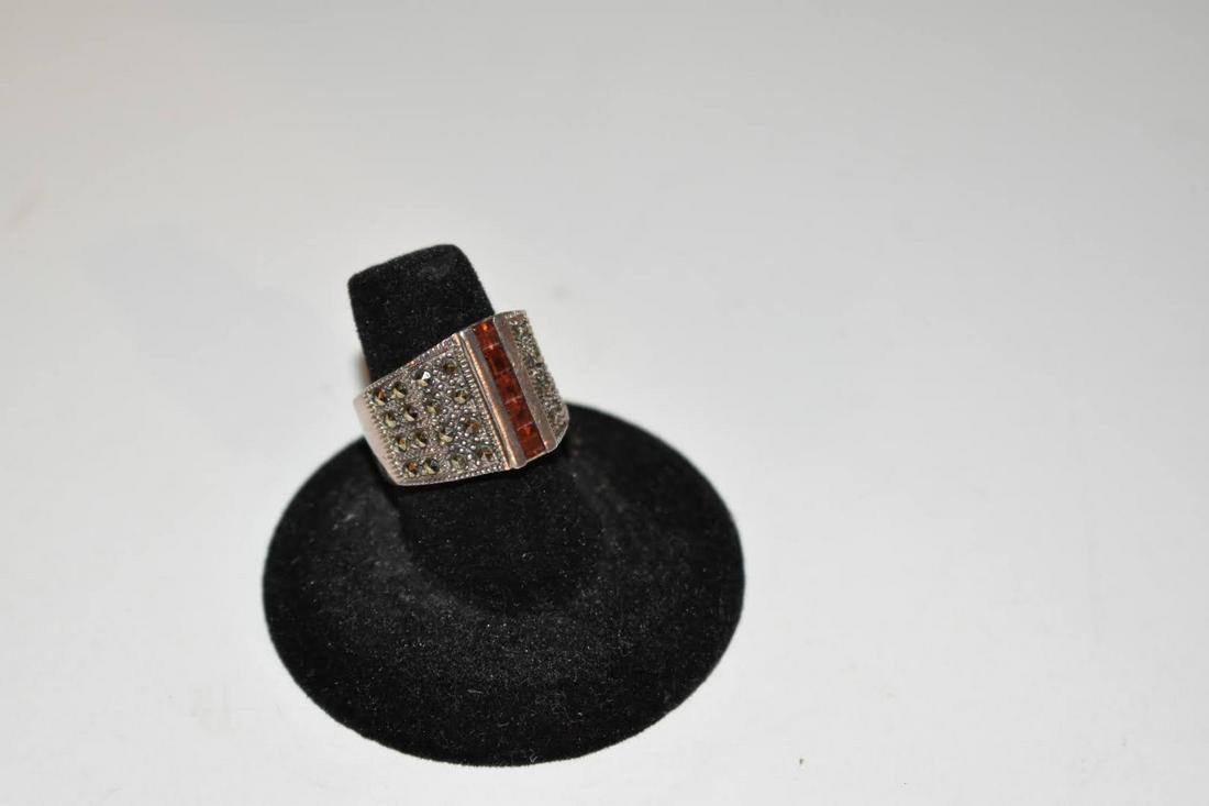 Vintage Sterling Silver Marcasite Ring 6.7 sz: Vintage Sterling Silver Marcasite Ring 6.7 sz Please view all photos as they are part of the description and condition of this Item, Feel free to contact me with questions or picture requests! Used It