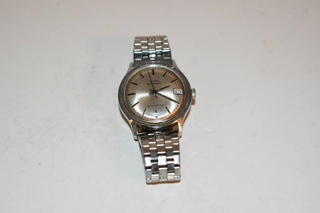 Vintage 1979 Timex Automatic Date Self Wind Water Resist Watch Runs (1 of 4)