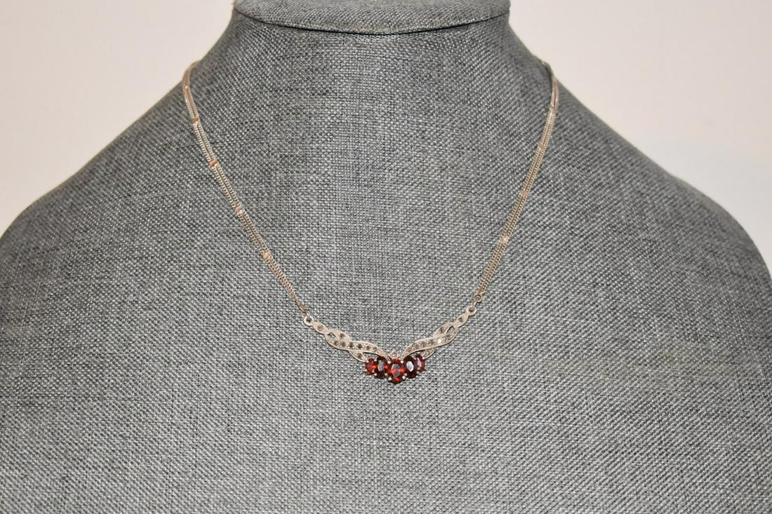 Vintage Sterling Silver Marcasite Necklace 15 in: Vintage Sterling Silver Marcasite Necklace 15 in Please view all photos as they are part of the description and condition of this Item, Feel free to contact me with questions or picture requests! Used