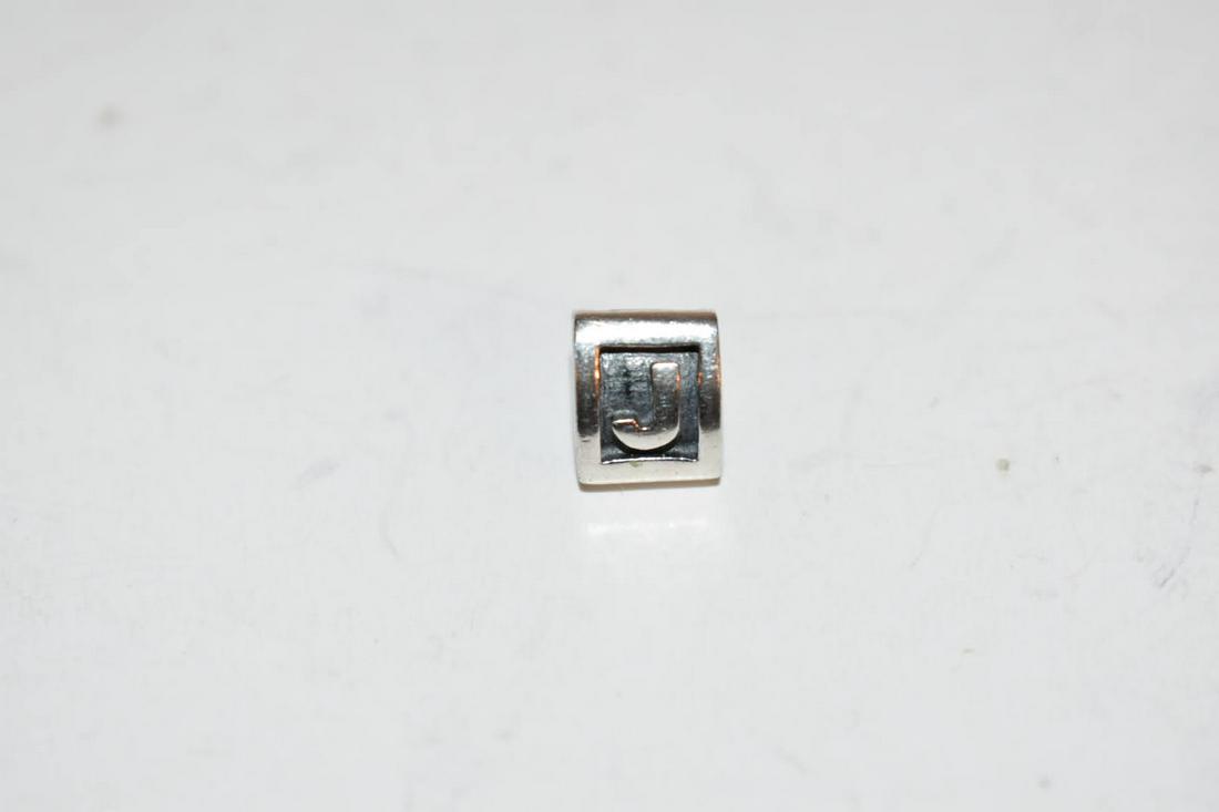 Vintage Pandora Sterling Silver Letter j Charm: Vintage Pandora Sterling Silver Letter j Charm Please view all photos as they are part of the description and condition of this Item, Feel free to contact me with questions or picture requests! Used I