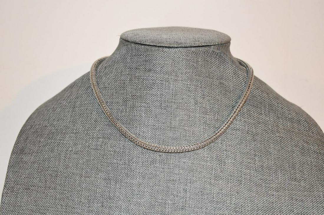HEAVY Sterling Silver 925 Designer Vintage choker Necklace 14 in: HEAVY Sterling Silver 925 Designer Vintage choker Necklace 14 in Please view all photos as they are part of the description and condition of this Item, Feel free to contact me with questions or pictur