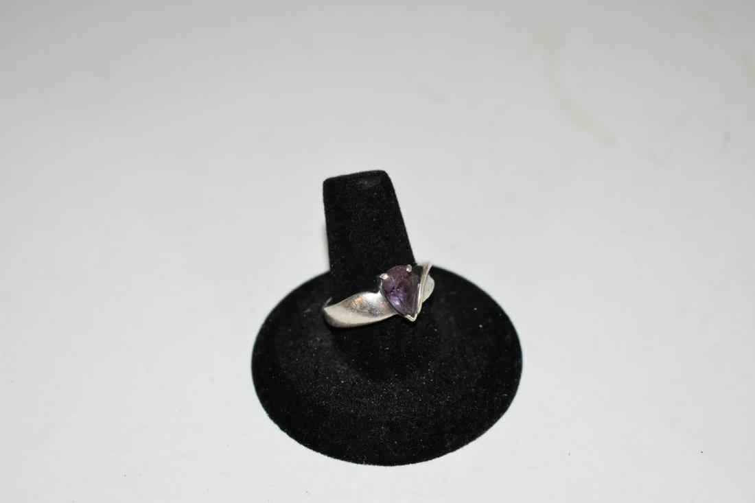 Vintage Sterling Silver Amethyst Ring 8.5 (1 of 5)
