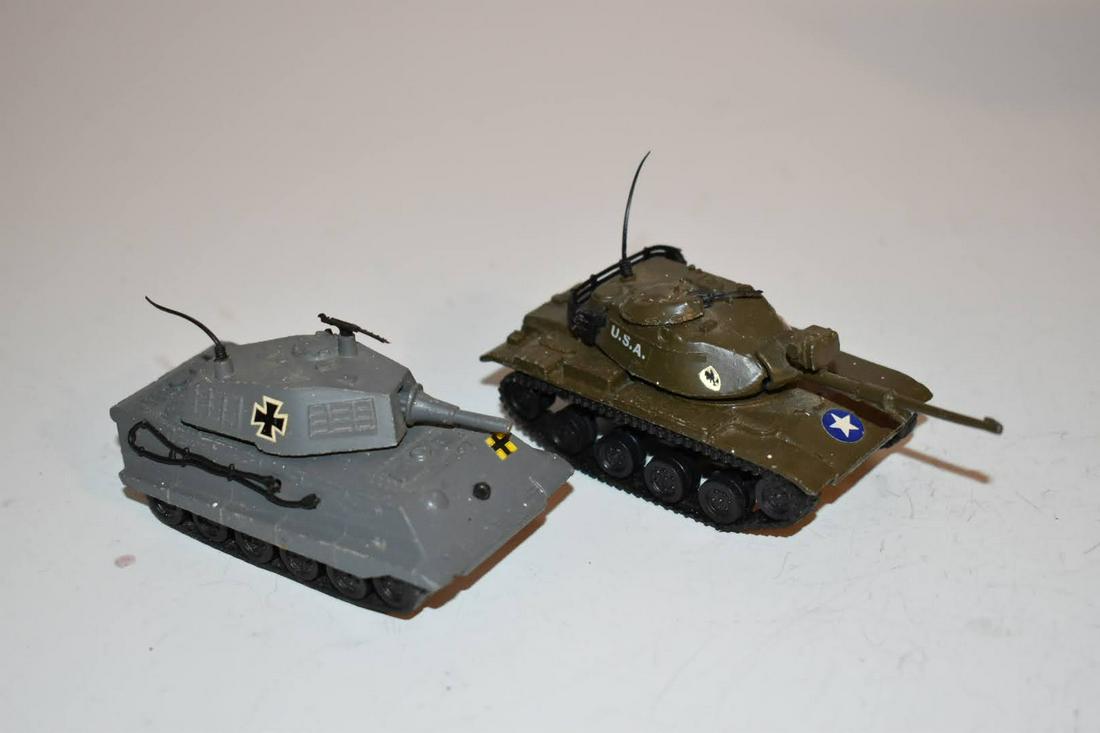 2 vintage mini army tanks zylmex tank t401 & t403: 2 vintage mini army tanks zylmex tank t401 & t403 Please view all photos as they are part of the description and condition of this Item, Feel free to contact me with questions or picture requests! Use