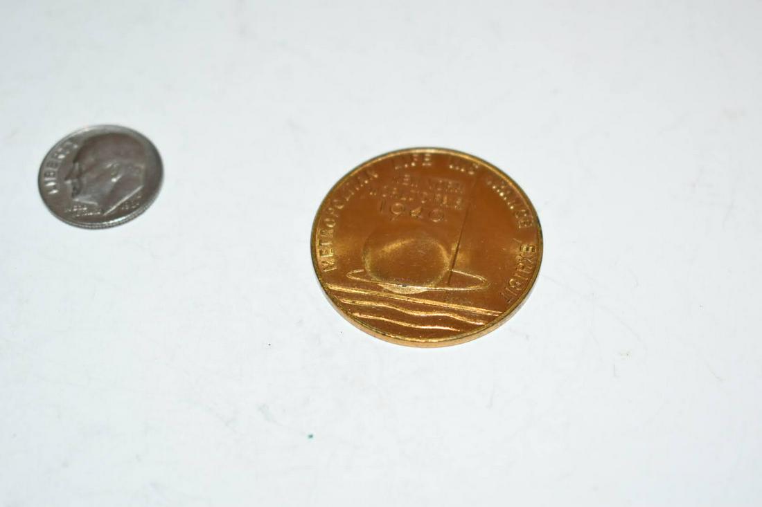 Vintage Worlds Fair 1940 pendant token (1 of 4)