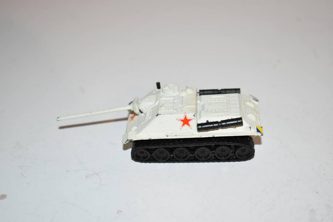 vintage mini army tanks zylmex tank t409: vintage mini army tanks zylmex tank t409 Please view all photos as they are part of the description and condition of this Item, Feel free to contact me with questions or picture requests! Used Item AS