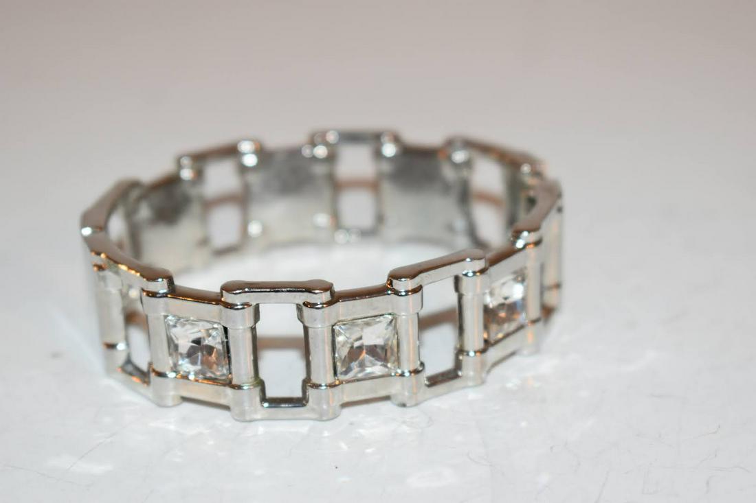 vintage rhinestone hinge bracelet 7" (1 of 3)