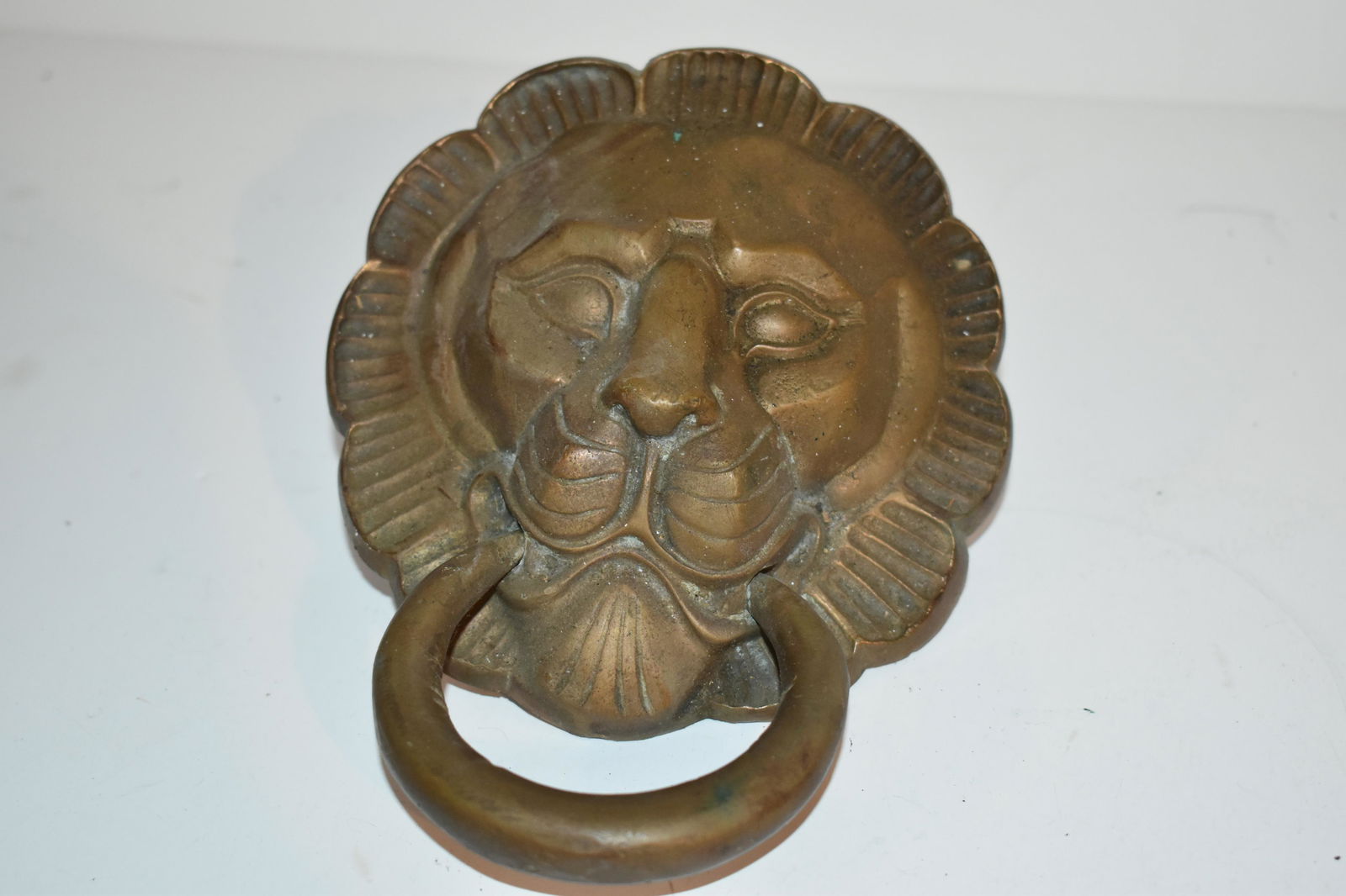 Vintage Brass lion head door knocker (1 of 4)