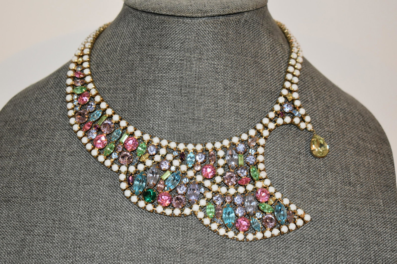 Vintage Ballet signed Beautiful beaded colorful rhinestone necklace Nice!!! 16" (1 of 4)