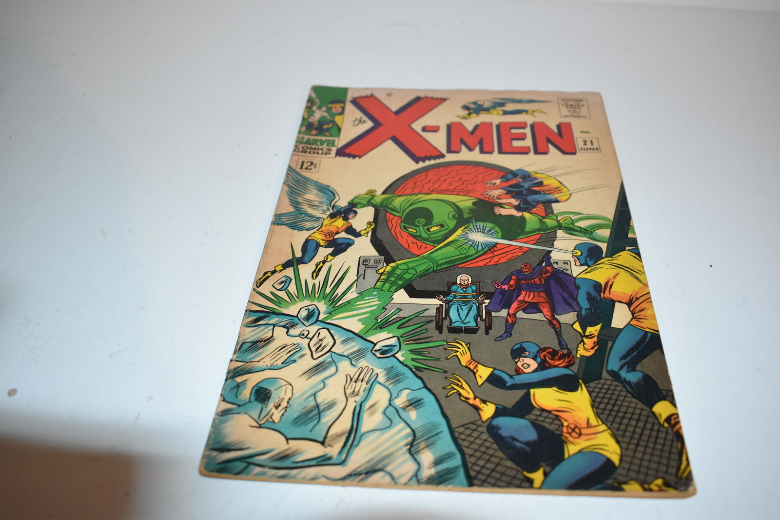 Vintage comic book x-men #21 (1 of 3)