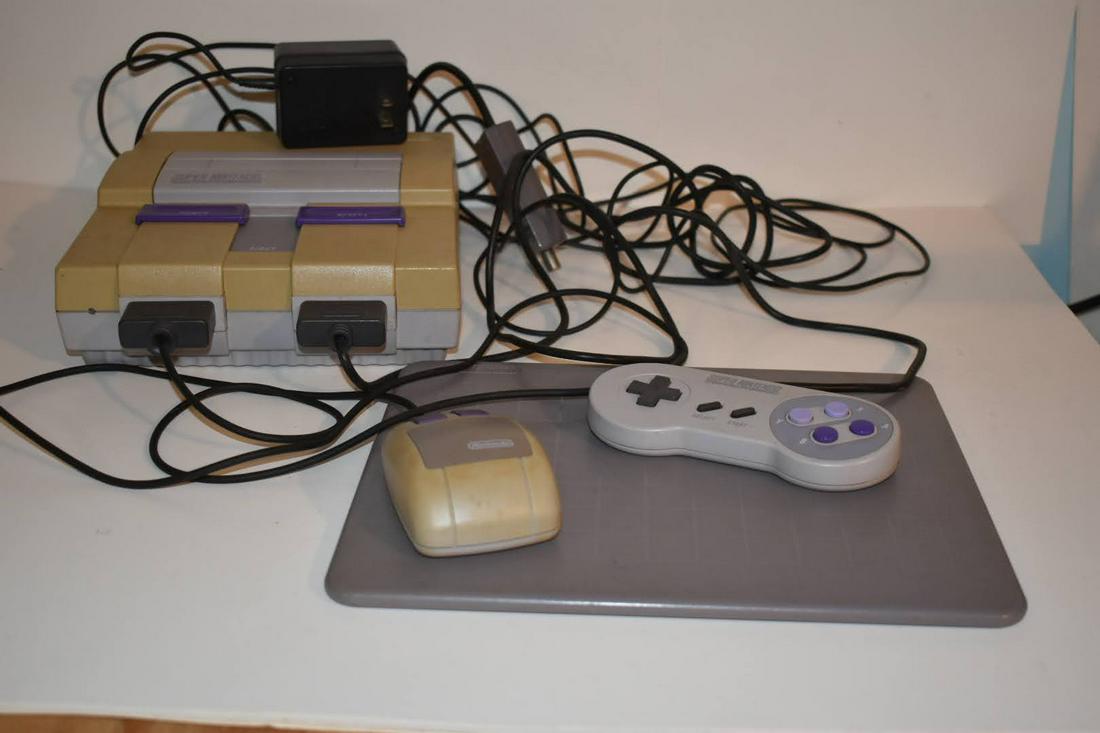 Vintage SNES Super Nintendo Entertainment System Classic Edition Console (1 of 5)