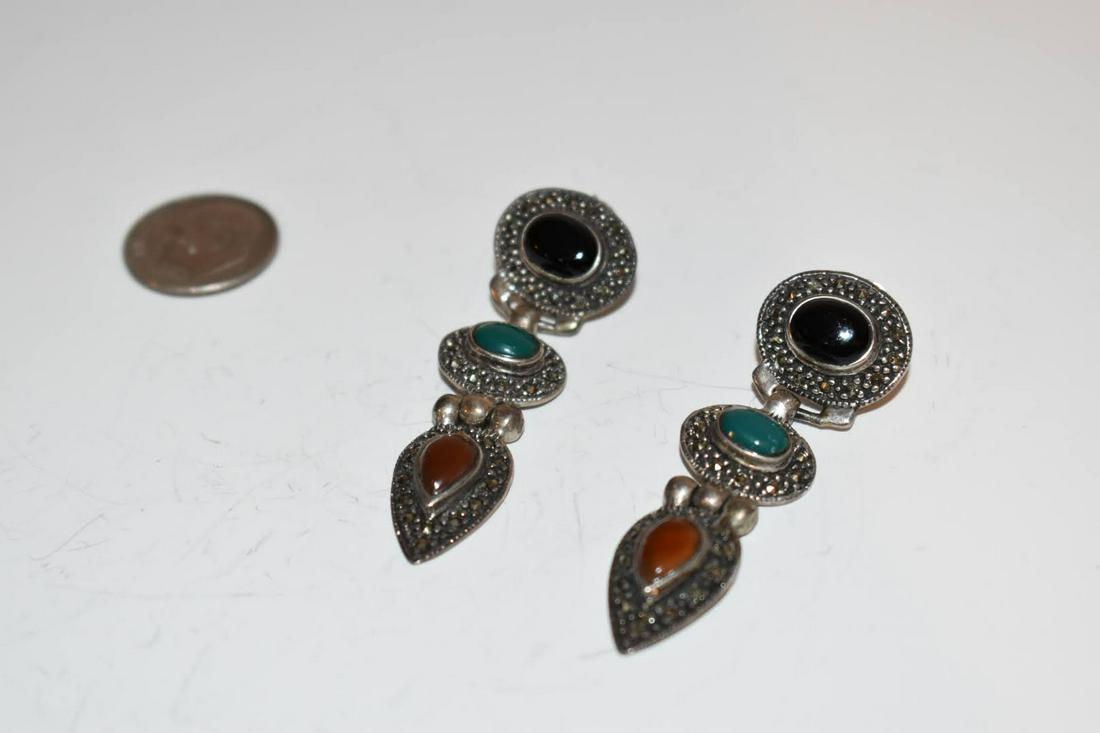 vintage sterling silver marcasite navajo earrings: vintage sterling silver marcasite navajo earrings Please view all photos as they are part of the description and condition of this Item, Feel free to contact me with questions or picture requests! Use