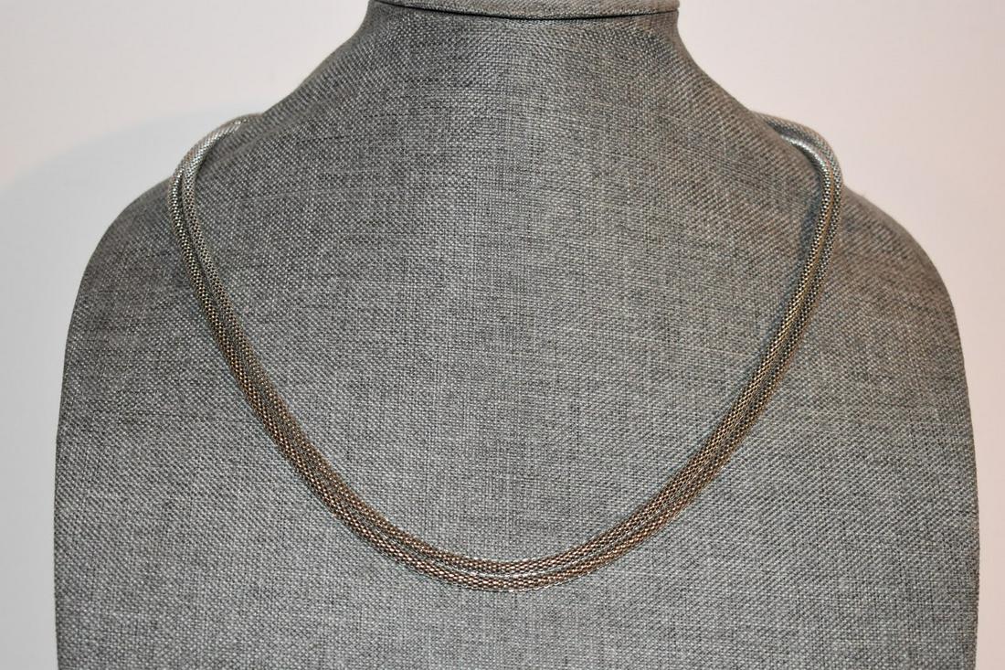 Vintage double mesh Necklace 22": Vintage double mesh Necklace 22" Please view all photos as they are part of the description and condition of this Item, Feel free to contact me with questions or picture requests! Used Item AS IS