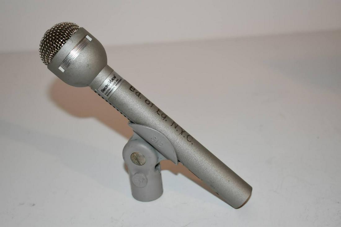 Vintage Electro Voice EV RE10 Microphone Dynamic Cardioid 150 Ohms works great has bd of ed N.Y.C. (1 of 5)
