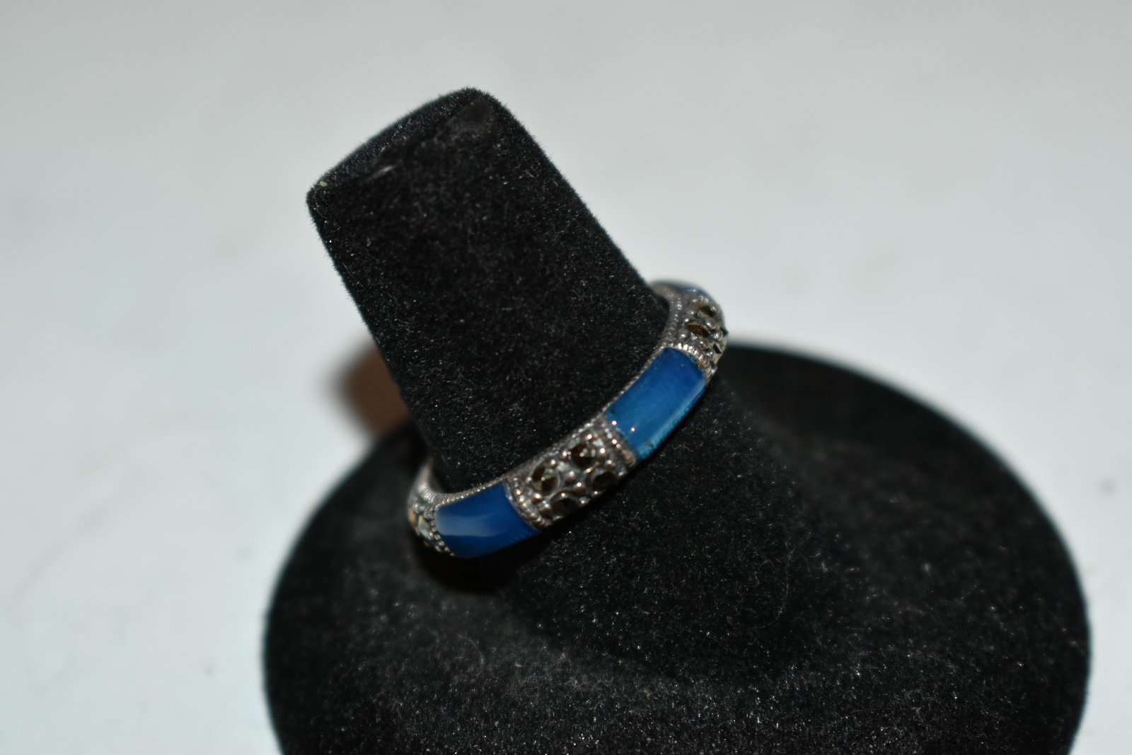 Vintage Sterling Silver marcasite blue Ring Size 8 (1 of 3)