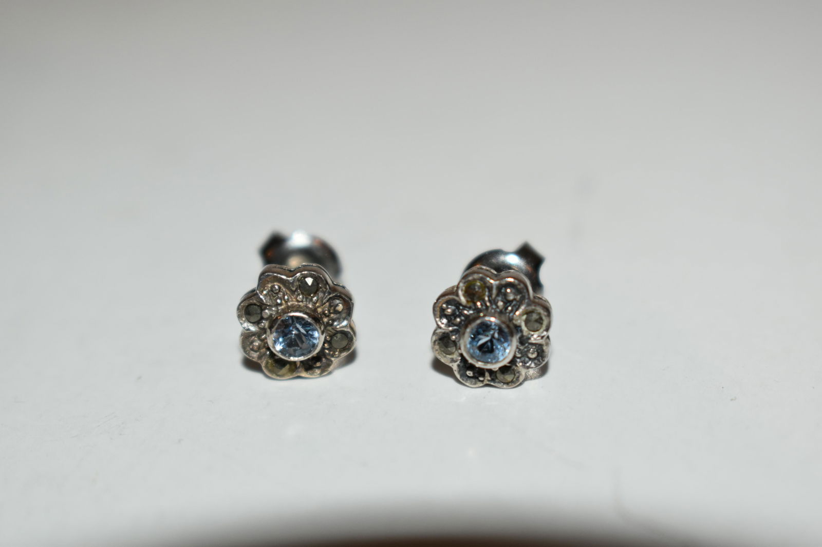 Vintage sterling Silver post Earrings (1 of 4)