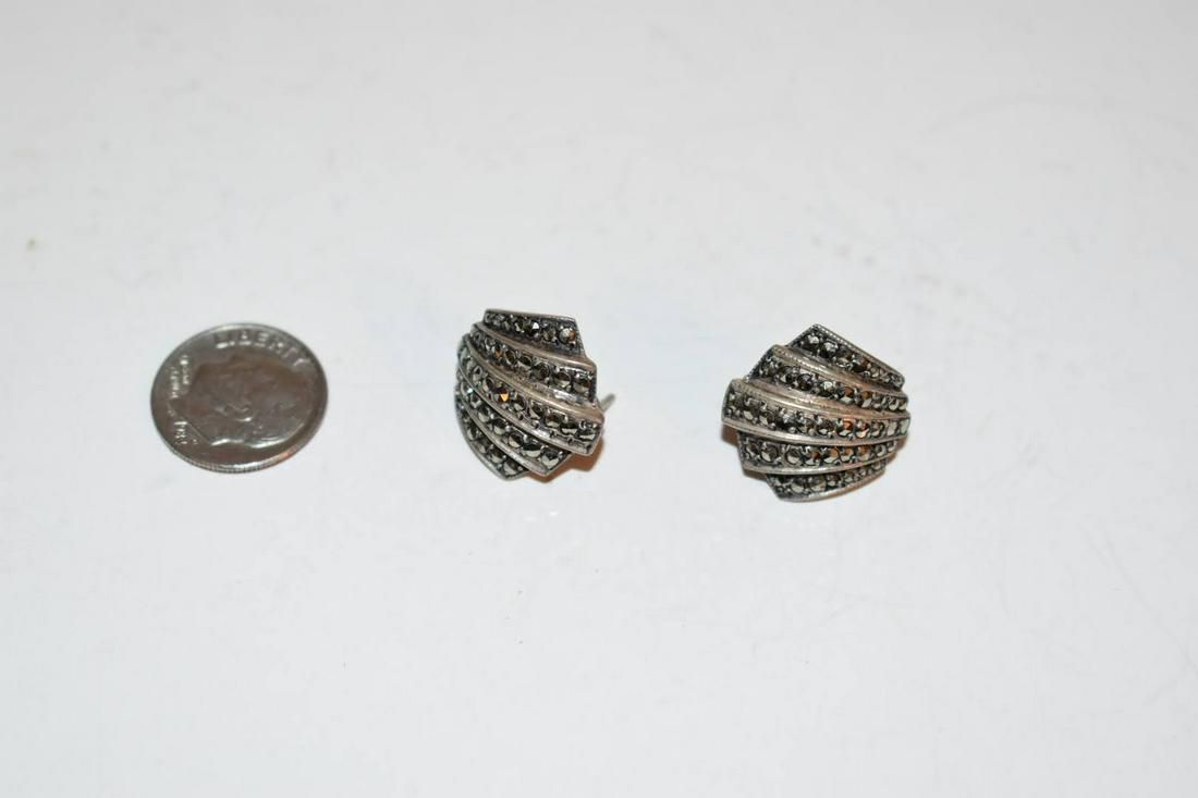 Vintage Sterling Silver Marcasite Shell Earrings: Vintage Sterling Silver Marcasite Shell Earrings Please view all photos as they are part of the description and condition of this Item, Feel free to contact me with questions or picture requests! Used