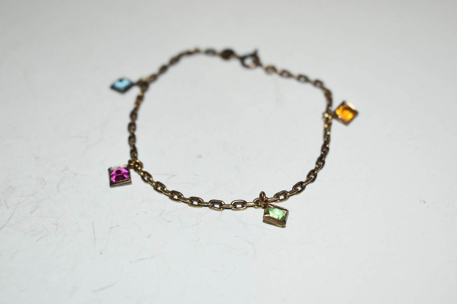 Vintage Sterling Silver gem stone Bracelet 7": Vintage Sterling Silver gem stone Bracelet 7" Please view all photos as they are part of the description and condition of this Item, Feel free to contact me with questions or picture requests! Used It