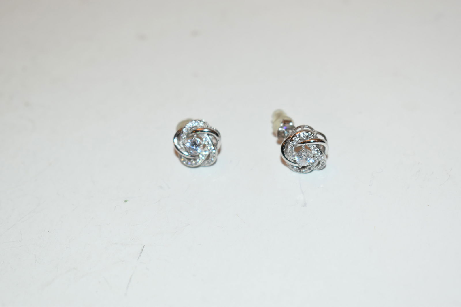 Vintage Sterling Silver rhinestone post Earrings: Vintage Sterling Silver rhinestone post Earrings Please view all photos as they are part of the description and condition of this Item, Feel free to contact me with questions or picture requests! Used