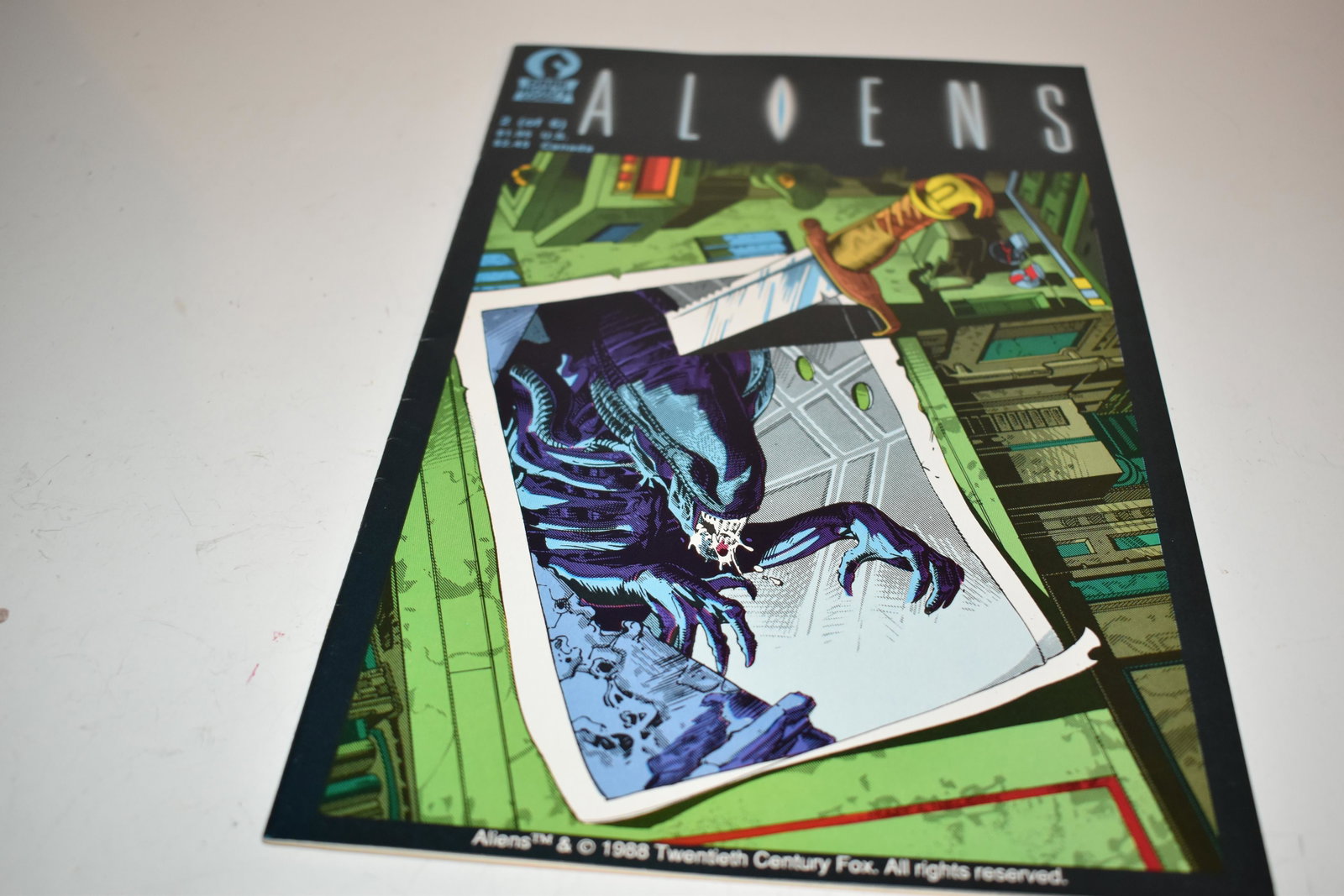 Vintage comic book aliens #2: Vintage comic book aliens #2 Please view all photos as they are part of the description and condition of this Item, Feel free to contact me with questions or picture requests! Used Item AS IS