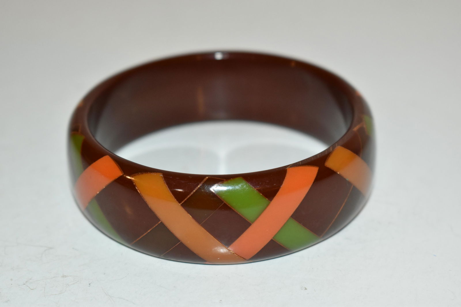 Vintage mixed color Bakelite Zig Zag Bracelet. Amazing Colors! 7" (1 of 3)