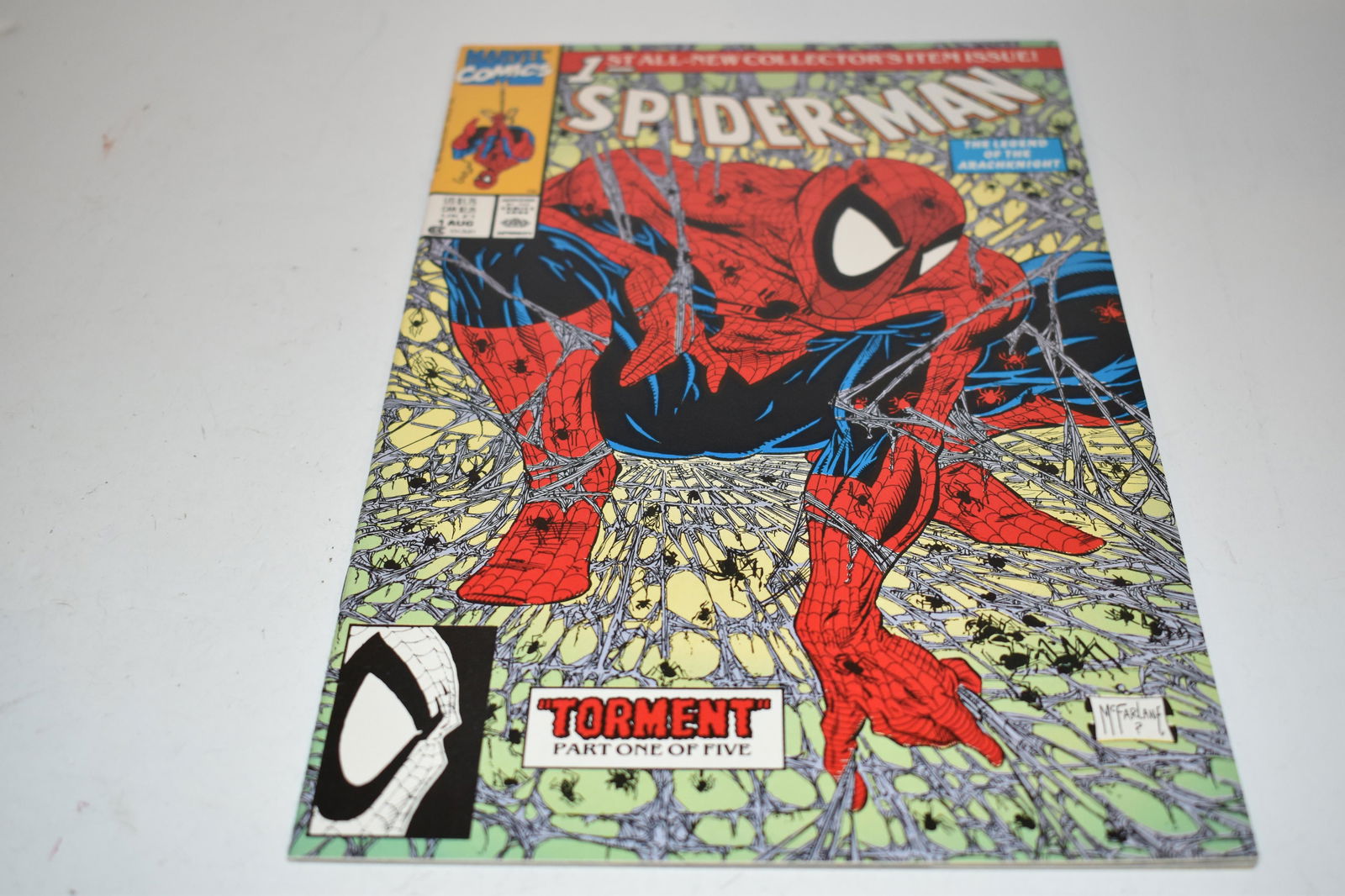 Vintage Comic Book Spider-man 1 high grade (1 of 3)