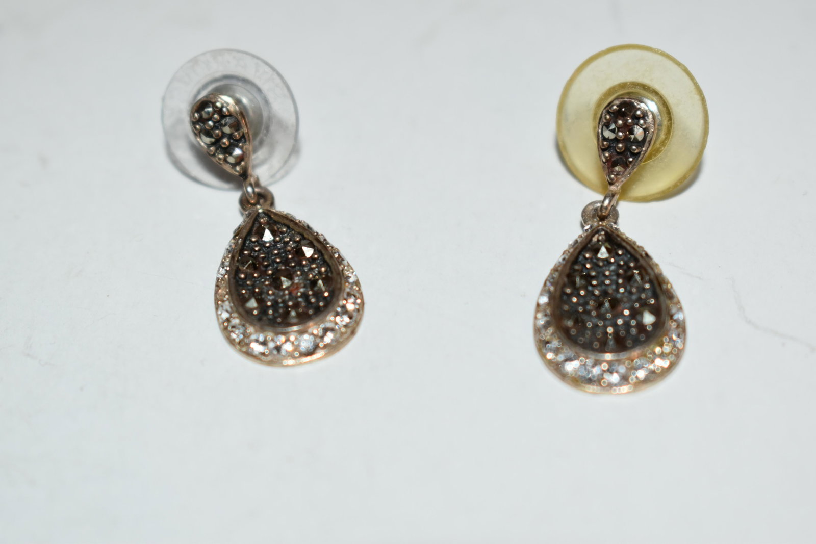 Vintage sterling Silver thailand marcasite Earrings: Vintage sterling Silver thailand marcasite Earrings Please view all photos as they are part of the description and condition of this Item, Feel free to contact me with questions or picture requests! U