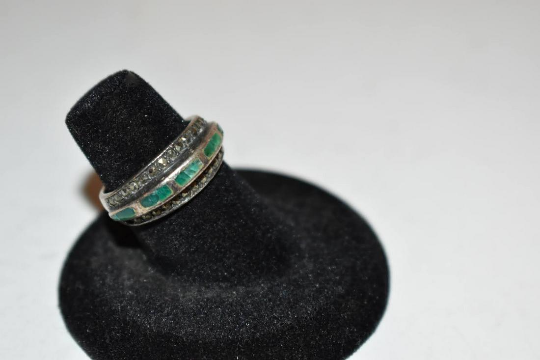 Vintage Sterling Silver marcasite Ring sz 6: Vintage Sterling Silver marcasite Ring sz 6 Please view all photos as they are part of the description and condition of this Item, Feel free to contact me with questions or picture requests! Used Item