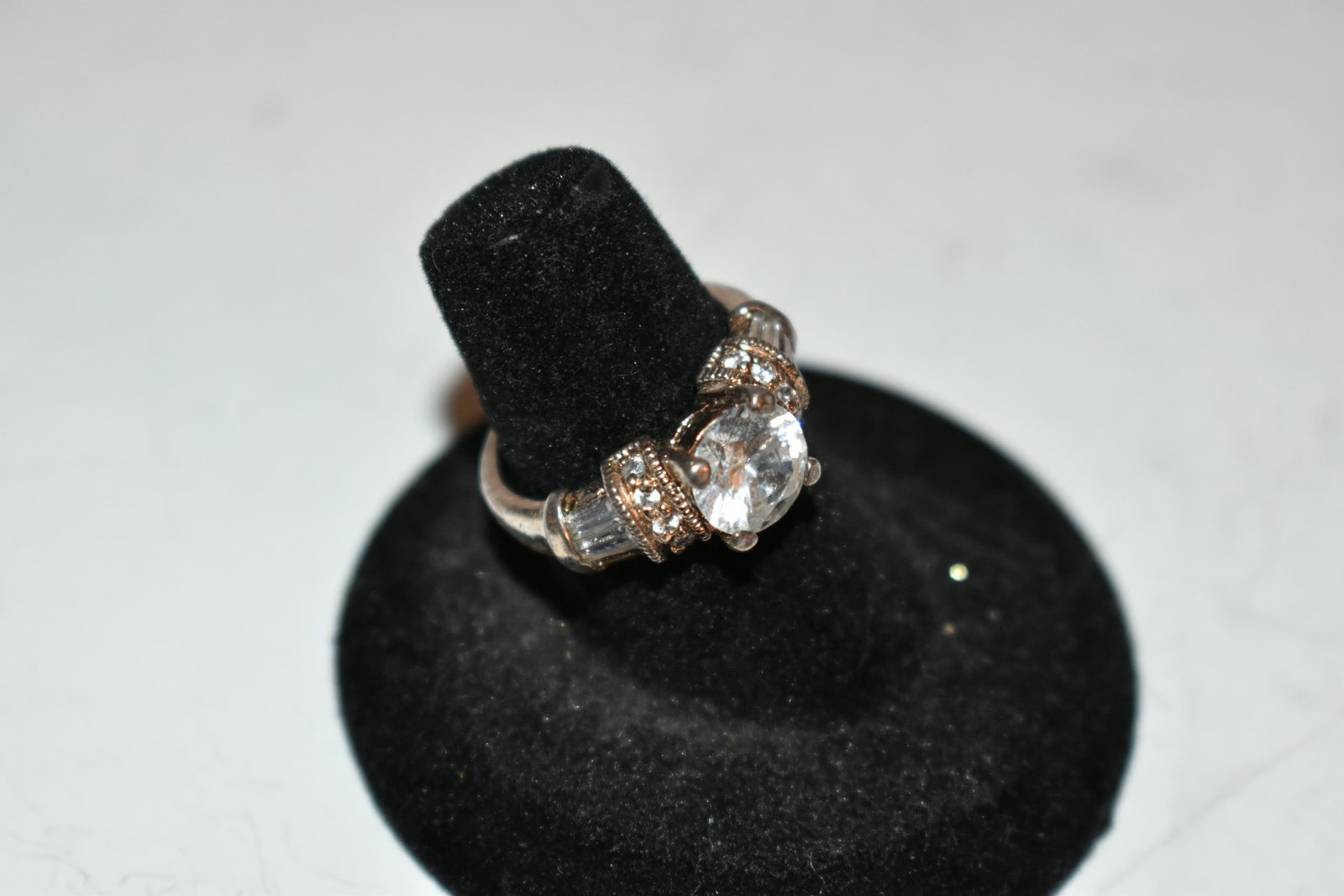 Vintage sterling silver Ring sz 6.5 (1 of 4)