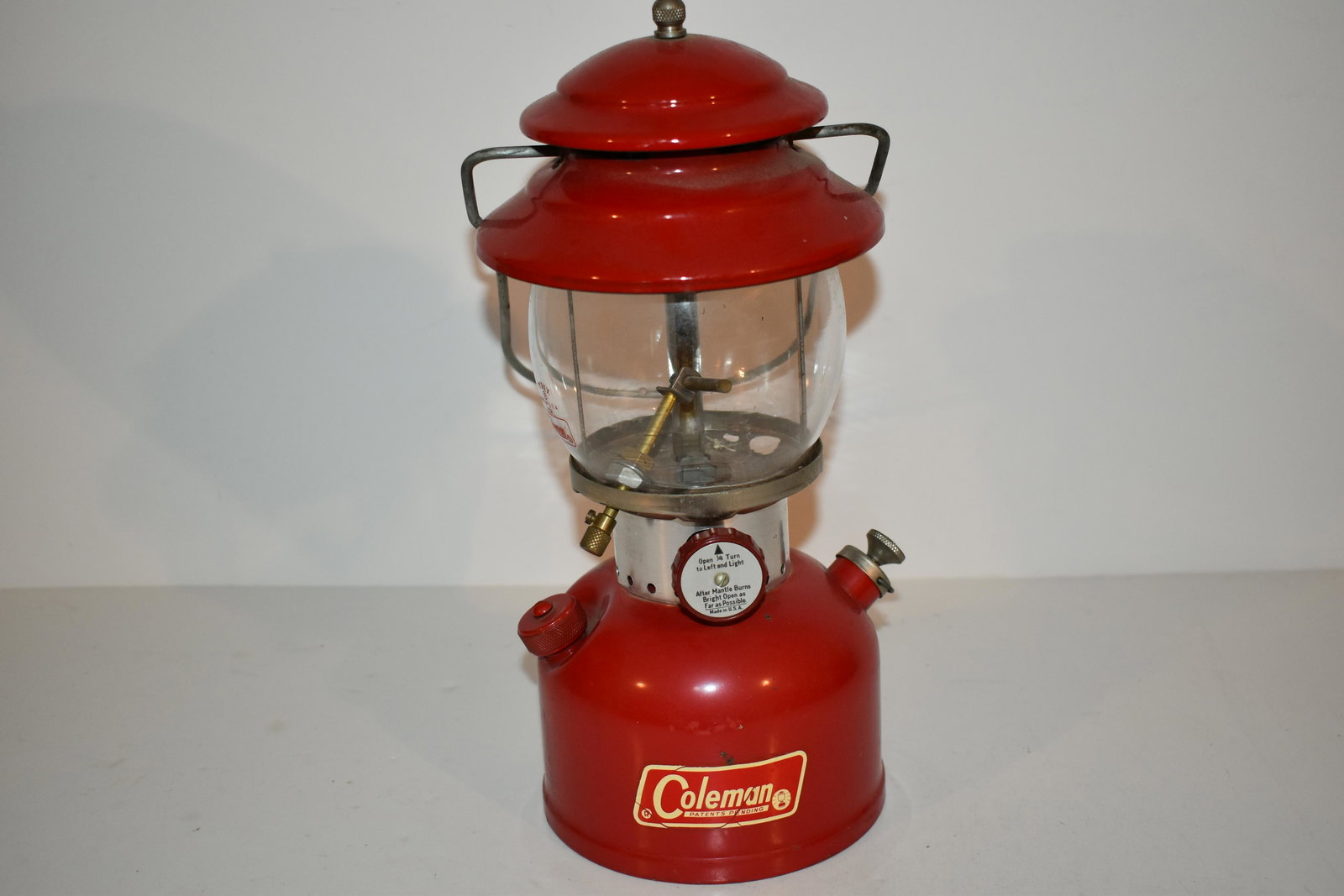 Vintage Red Coleman Lantern 200A, 8-66 (1 of 9)
