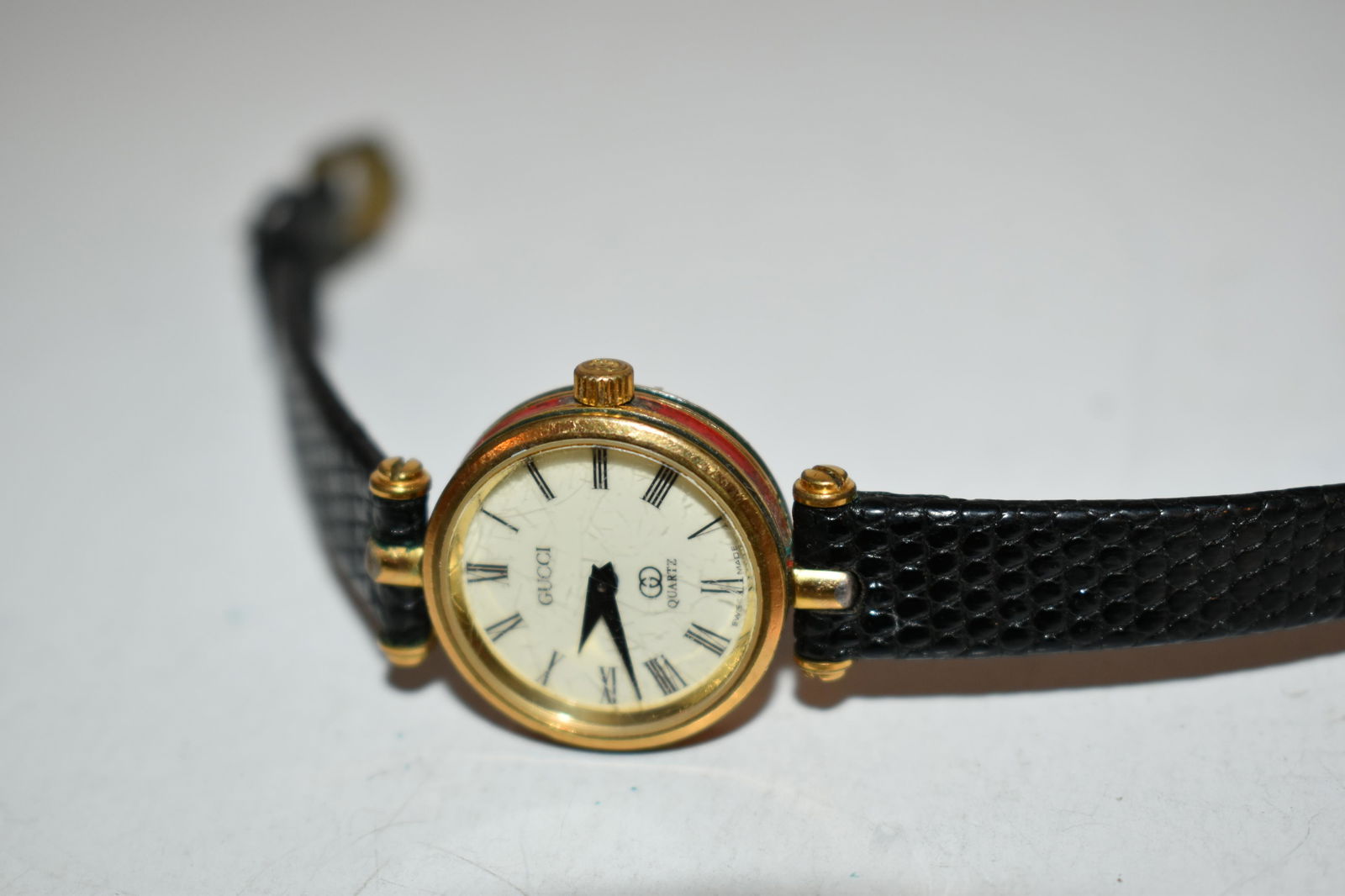 Vintage gucci watch 1980s top