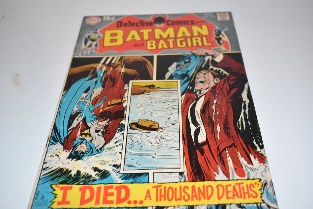 Vintage Comic Book batman & batgirl # 392 (1 of 3)